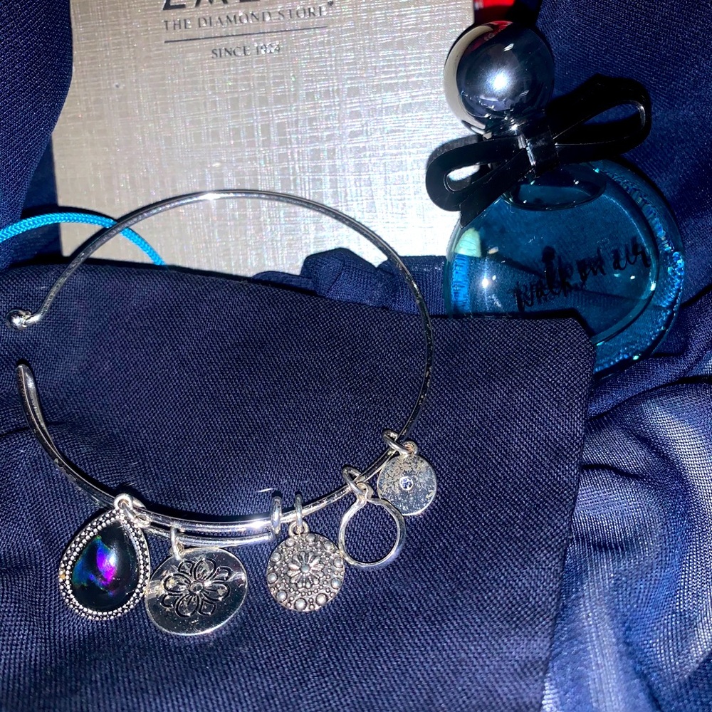 Trinket bracelets